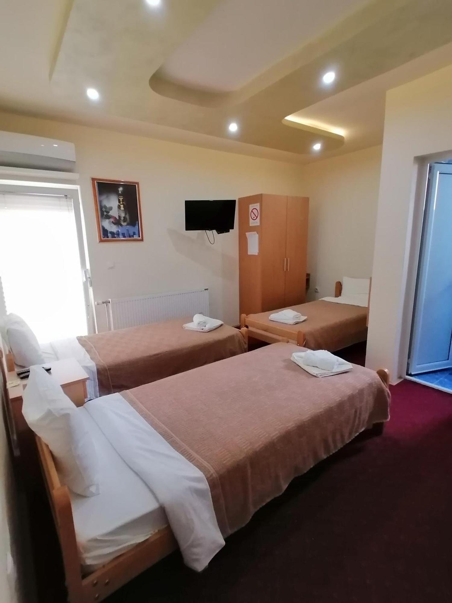 Hotel Talija Svilajnac ภายนอก รูปภาพ