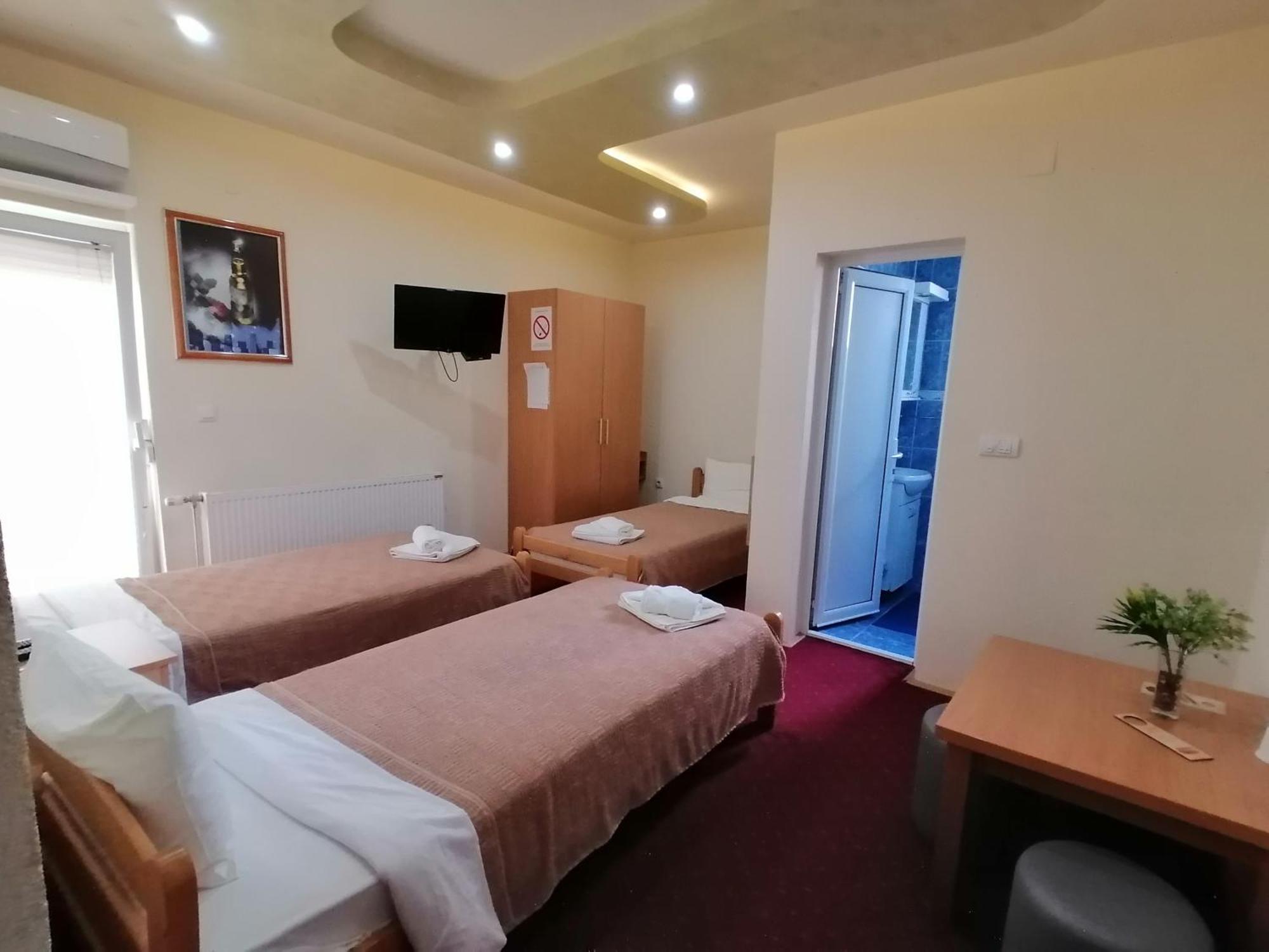 Hotel Talija Svilajnac ภายนอก รูปภาพ